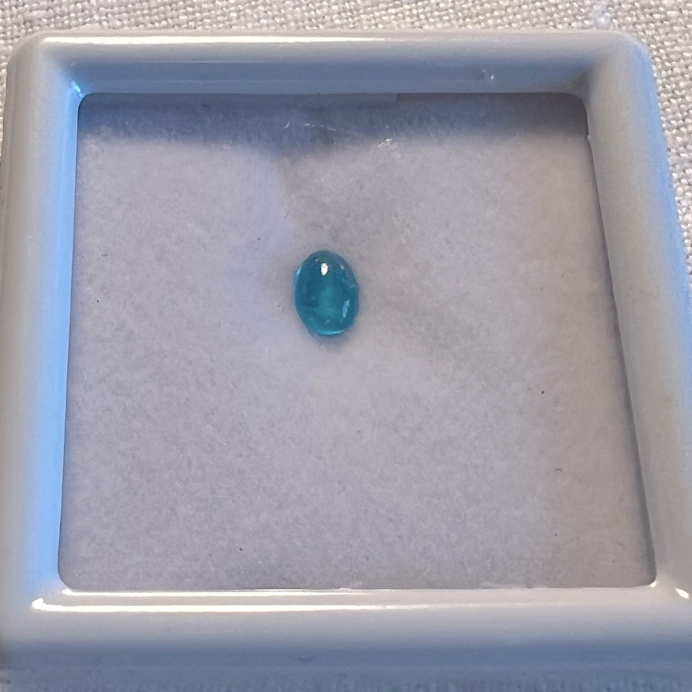 NEON APATITE oval Loose gemstone